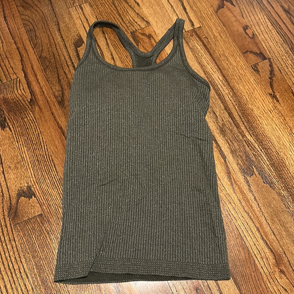 Lululemon ebb to street tank top size 6 in army green sparkles limited edition